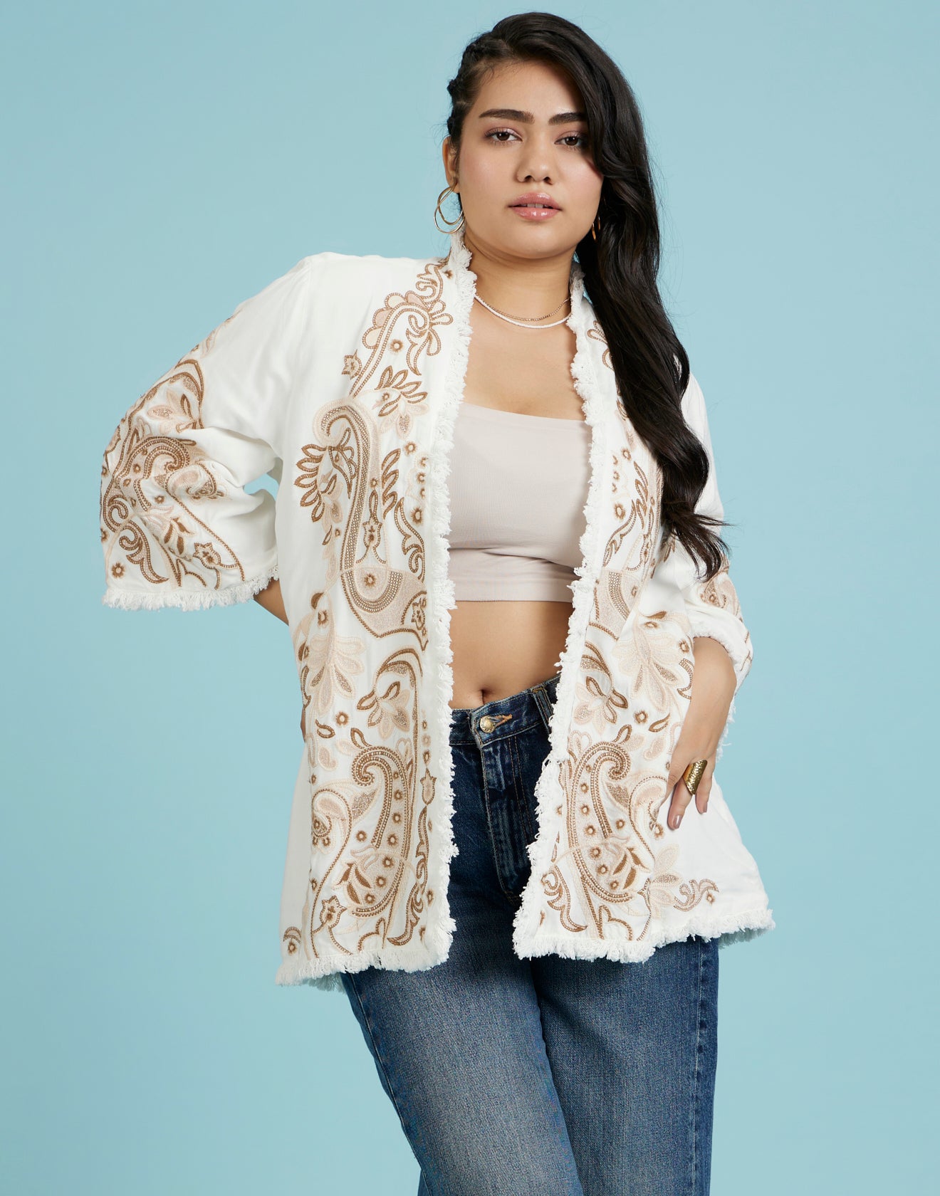 Achromatic White Jacket With Bisqu� Embroide