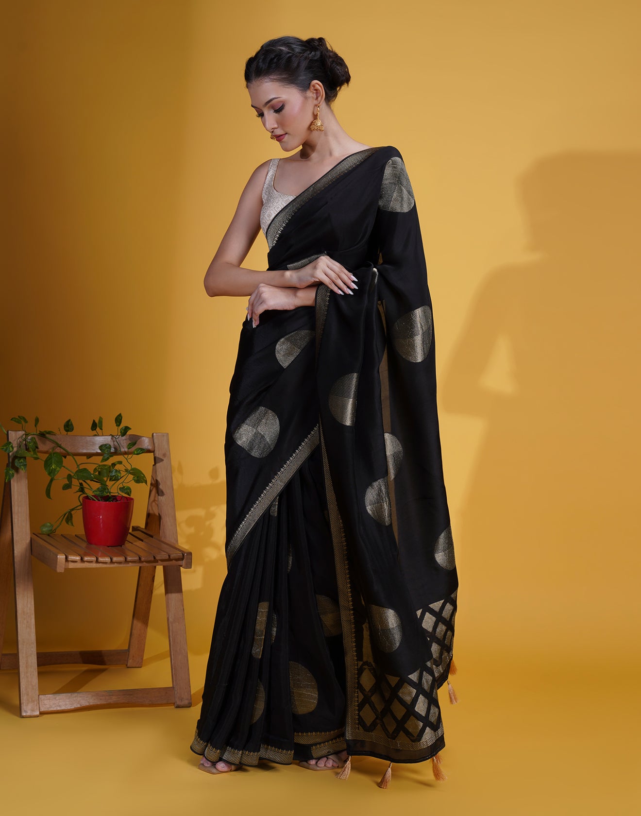 Black Saree In Retro Polka Weave