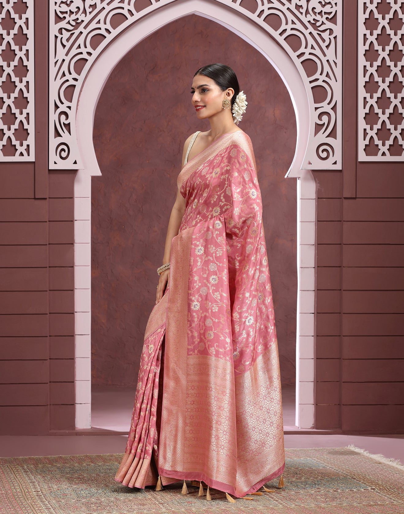 Champagne Peach Floral Jaal Silk Saree