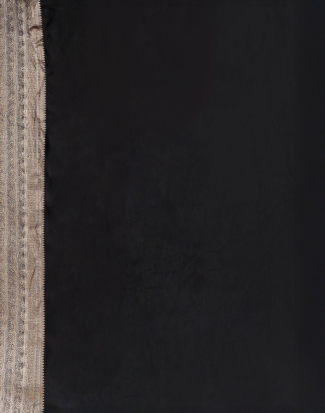 Jet Black With Golden Floral Border Dola Silk Saree With Unstitched Blouse Fabric