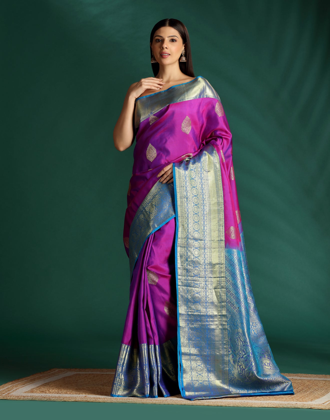 Plum Gulabi Pure Kanjivaram Silk Saree With Unstitched Blouse Fabric