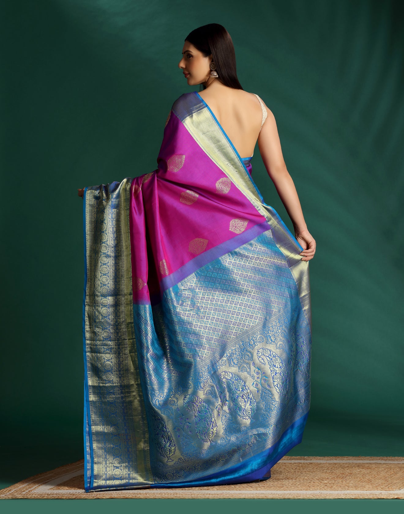 Plum Gulabi Pure Kanjivaram Silk Saree With Unstitched Blouse Fabric