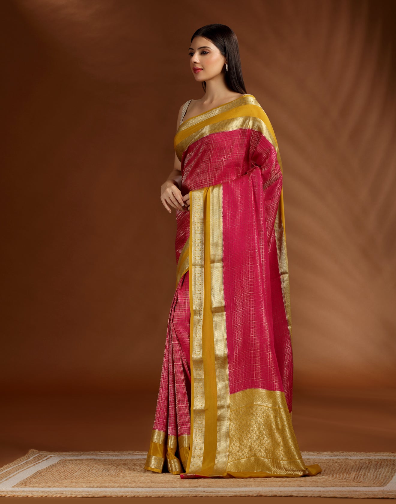 Raani Pink Maysore Georgette Saree With Unstitched Blouse Fabric