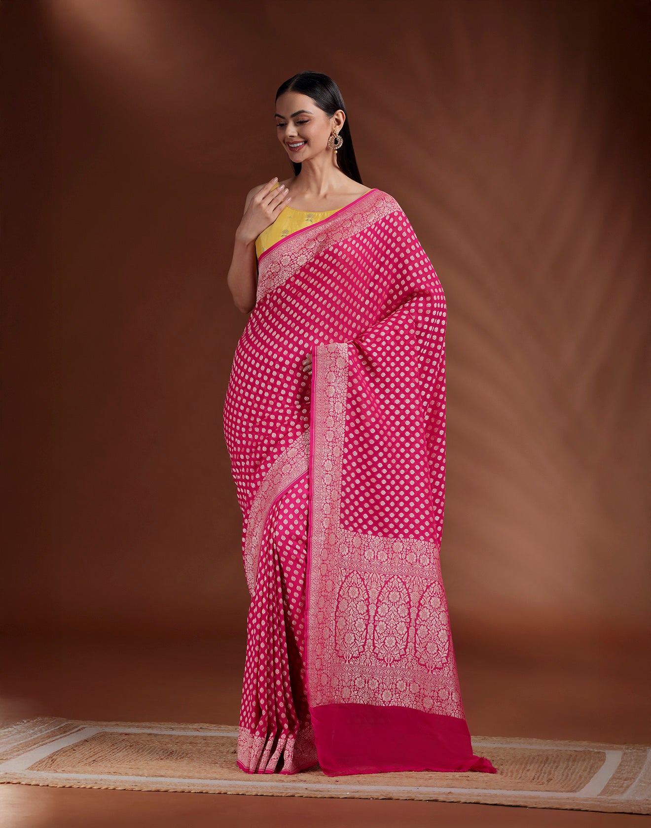 Shehzaadi Fuchsia Banarasi Georgette Saree With Unstitched Blouse Fabric
