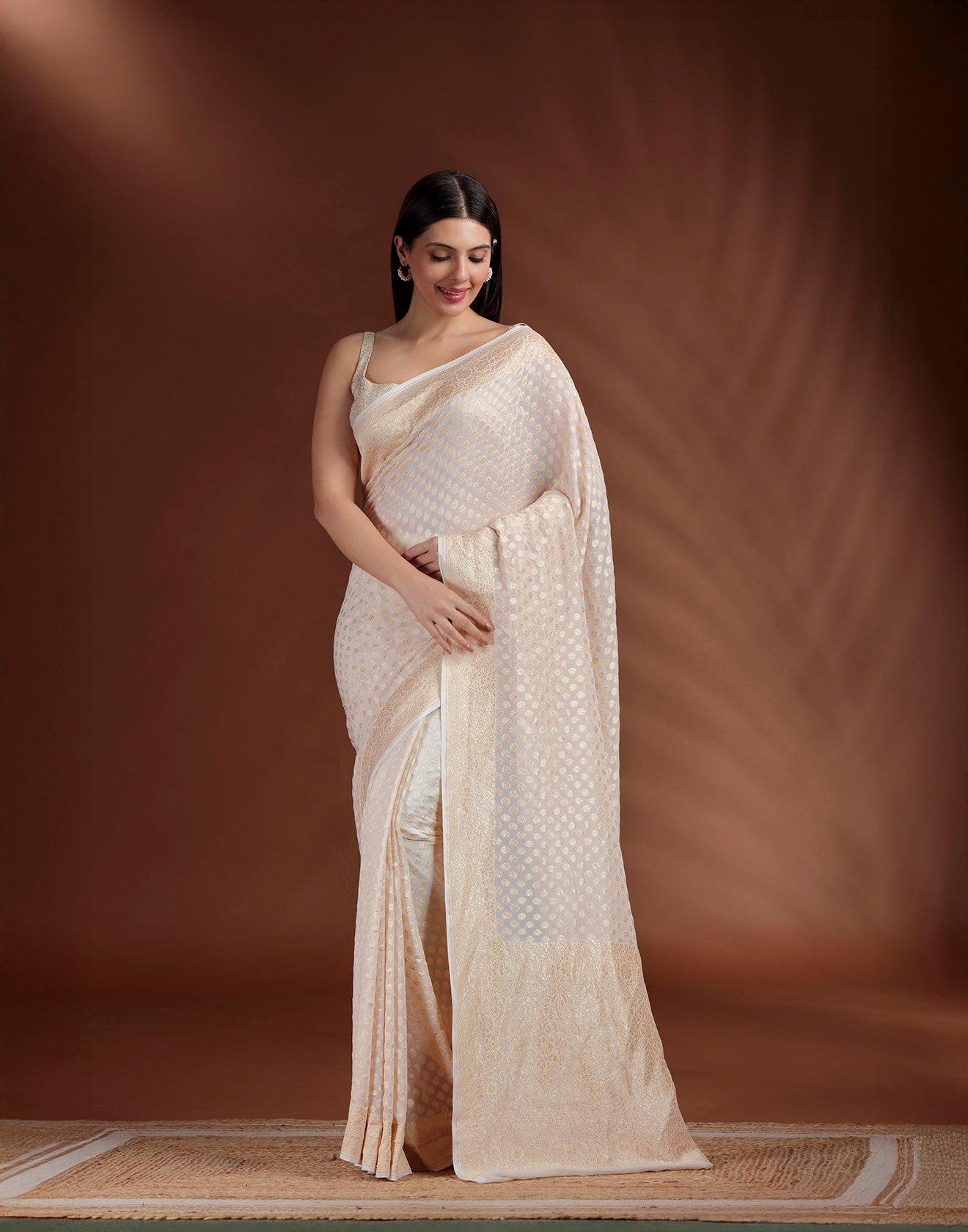 Silken Dune Banarasi Georgette Saree With Unstitched Blouse Fabric
