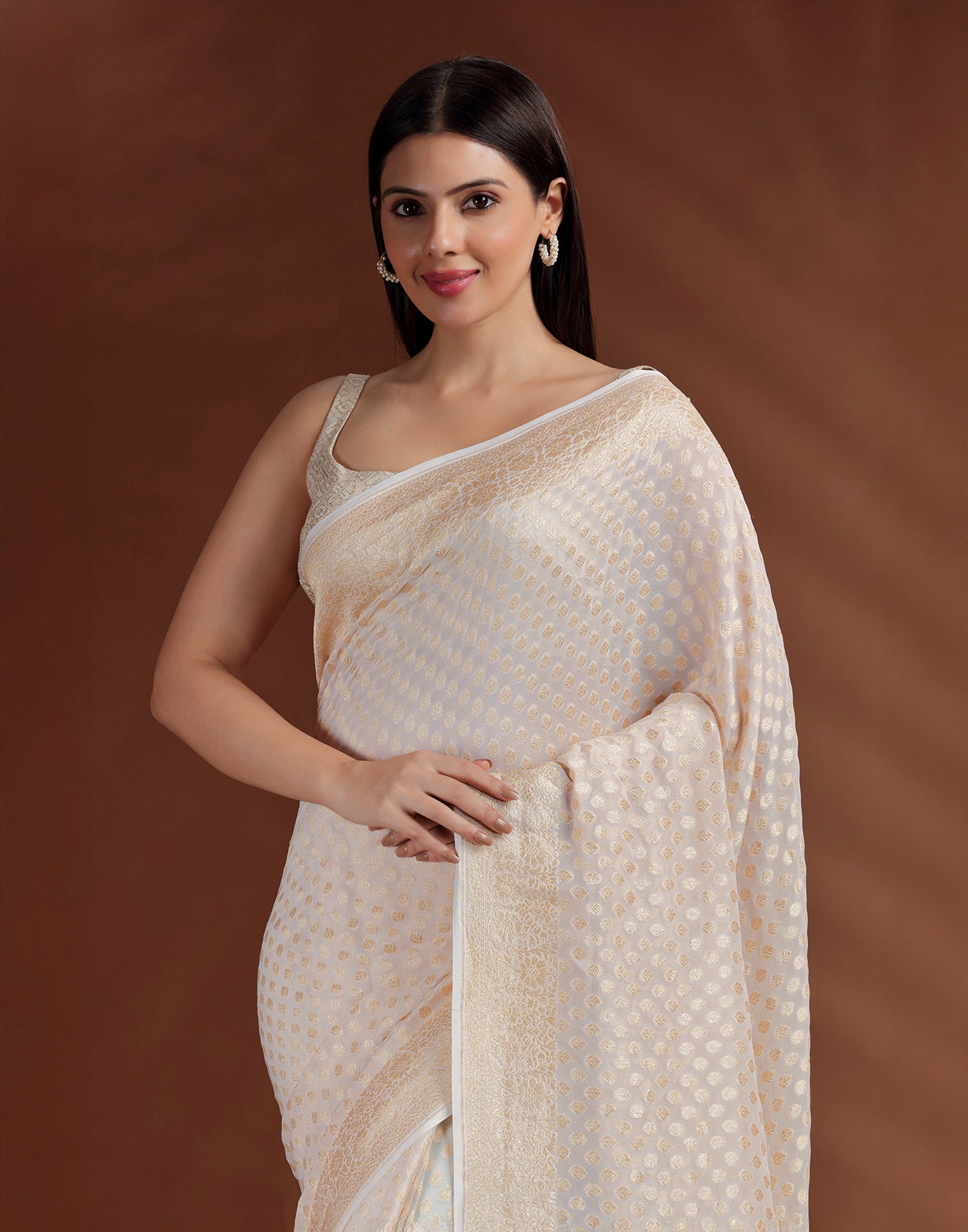 Silken Dune Banarasi Georgette Saree With Unstitched Blouse Fabric