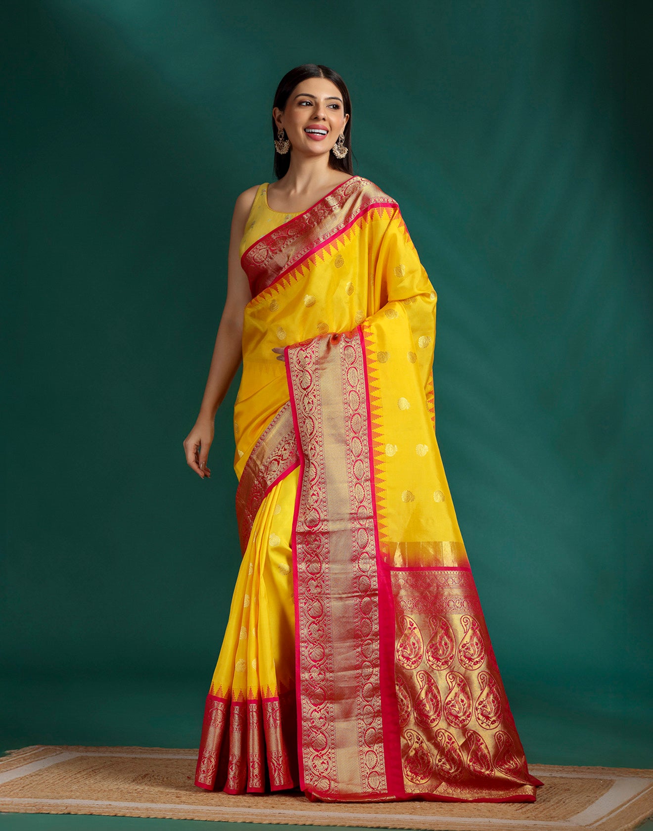 Sunhera Noor Pure Kanjivaram Silk Saree With Unstitched Blouse Fabric