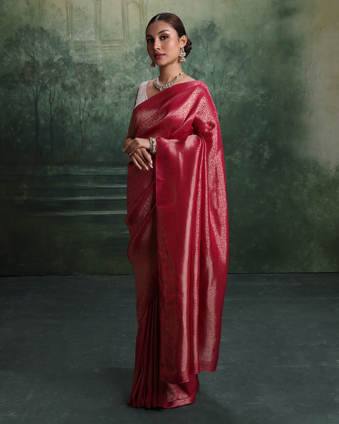 Berry Pink Woven Dola Silk Saree With Unstitched Blouse Fabric