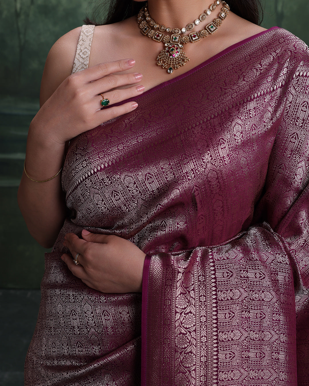 Cabernet Purple Dola Silk Saree With Unstitched Blouse Fabric