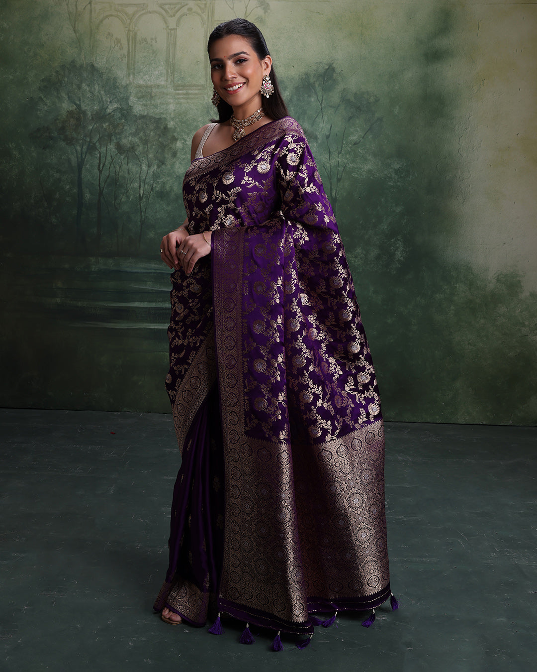 Galaxy Purple Banarasi Dola Silk Saree With Unstitched Blouse Fabric