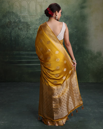 Genda Phool Dola Silk Saree With Unstitched Blouse Fabric