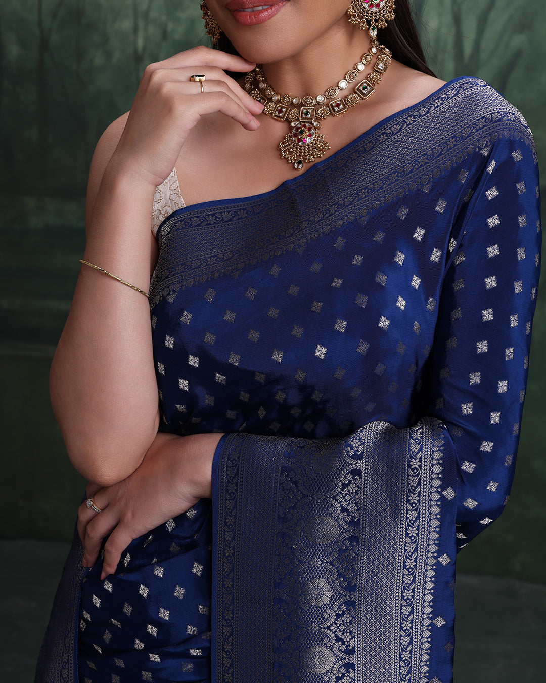 Ink Blue Dola Silk Saree With Unstitched Blouse Fabric