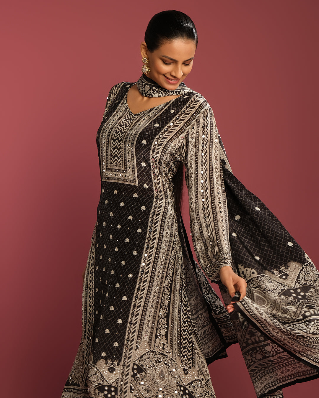 Jet Black And Off-White Printed Pure Crepe Kurta Set