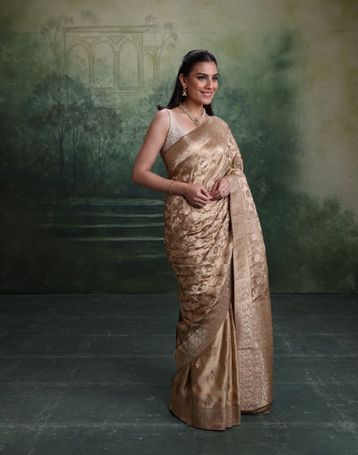 Kundan Elegnace Banarasi Dola Silk Saree With Unstitched Blouse Fabric