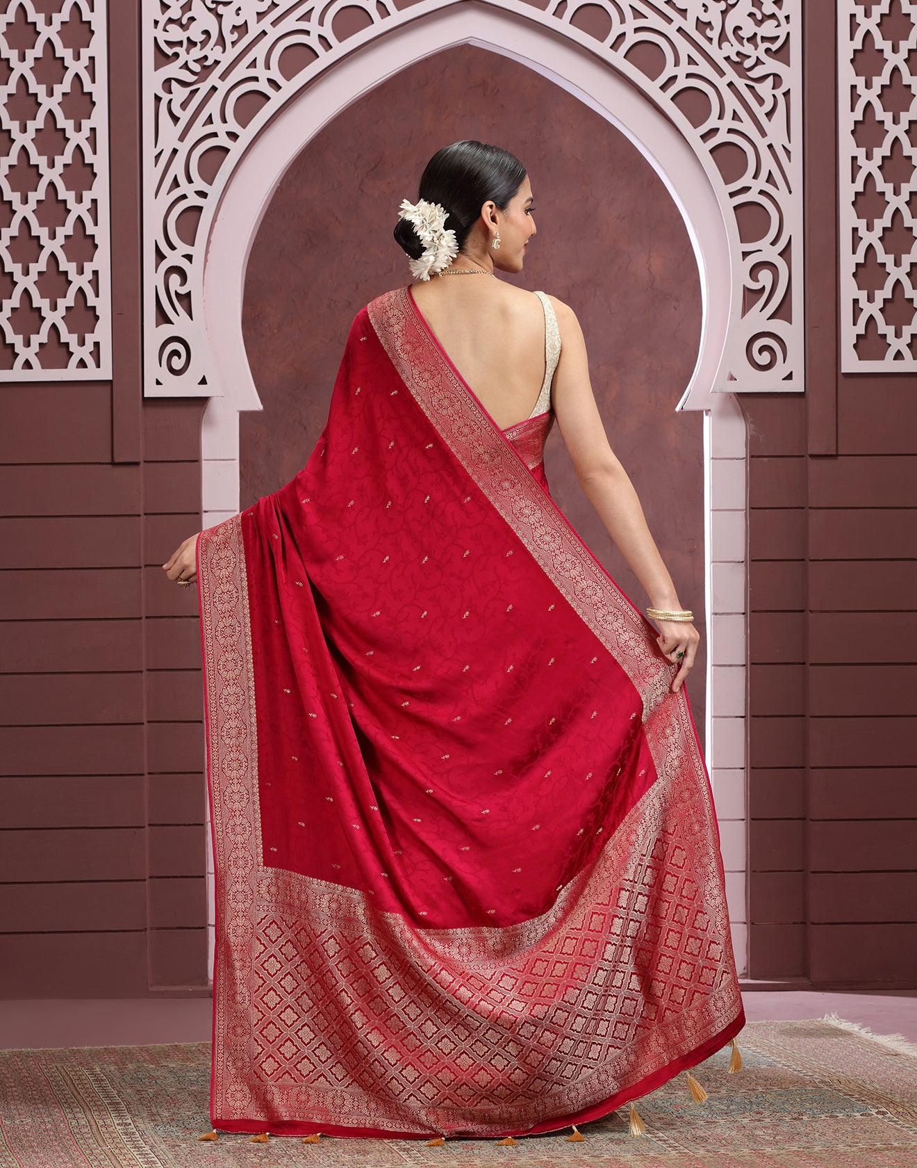 Red Dahlia Dola Silk Saree