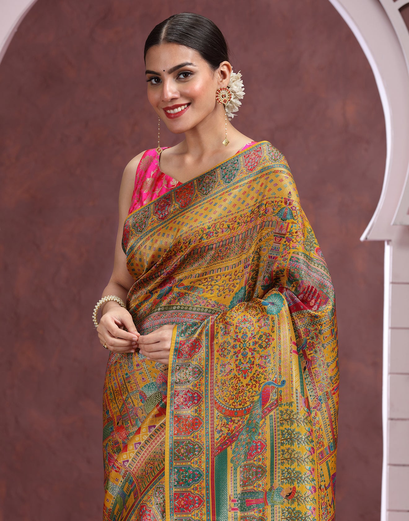 Sunheri Leela Dola Silk Saree