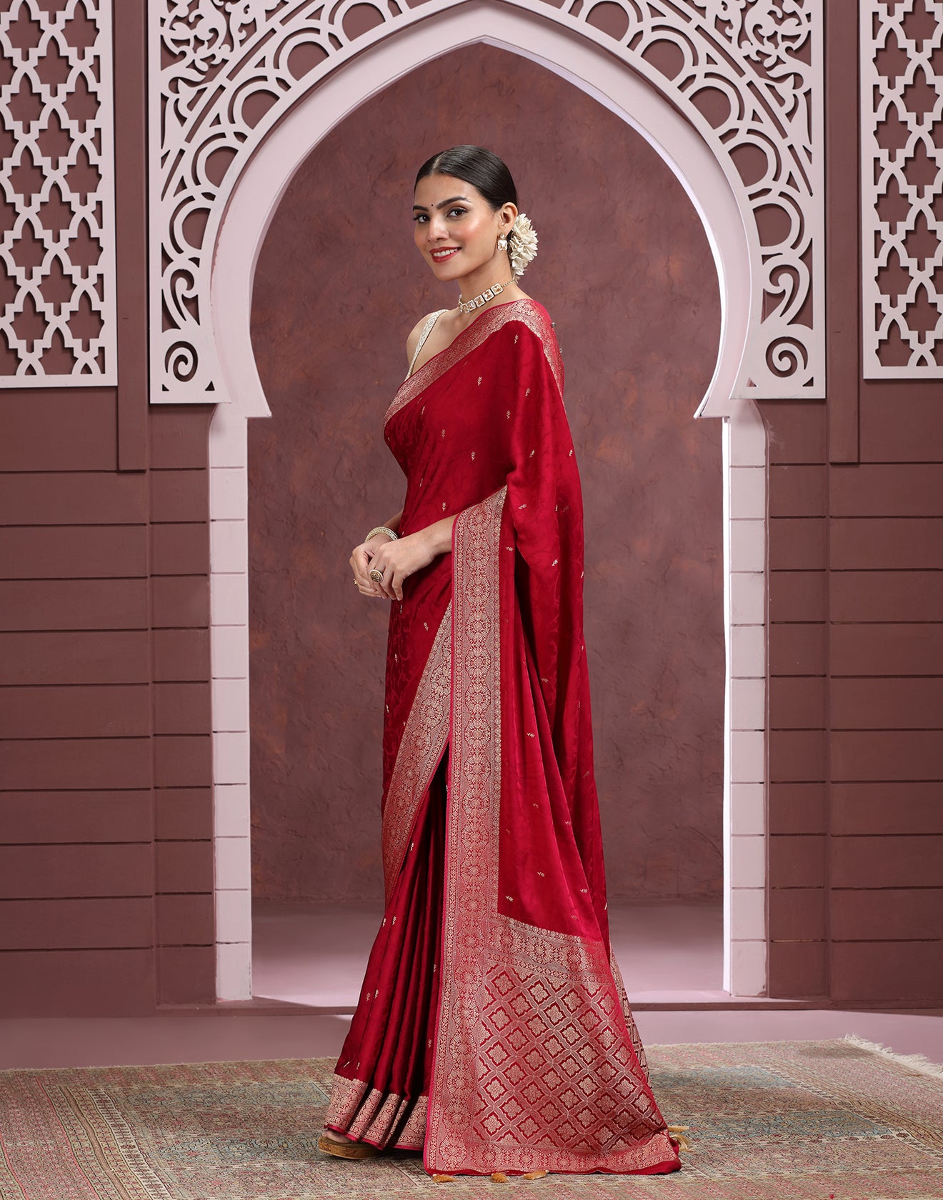 Red Dahlia Dola Silk Saree