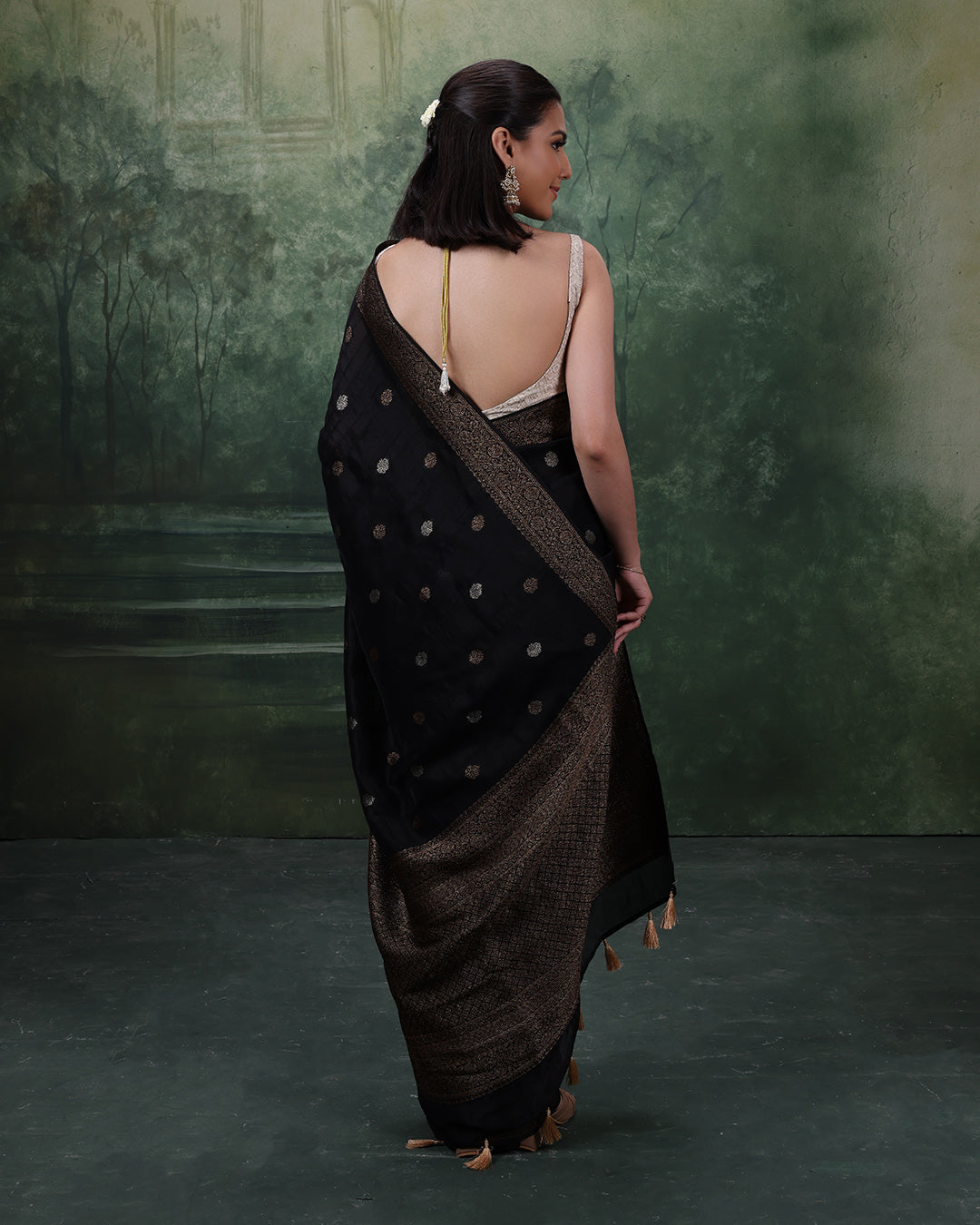 Urban Midnight Silk Saree With Antique Gold Woven Design And Unstitched Blouse Fabric